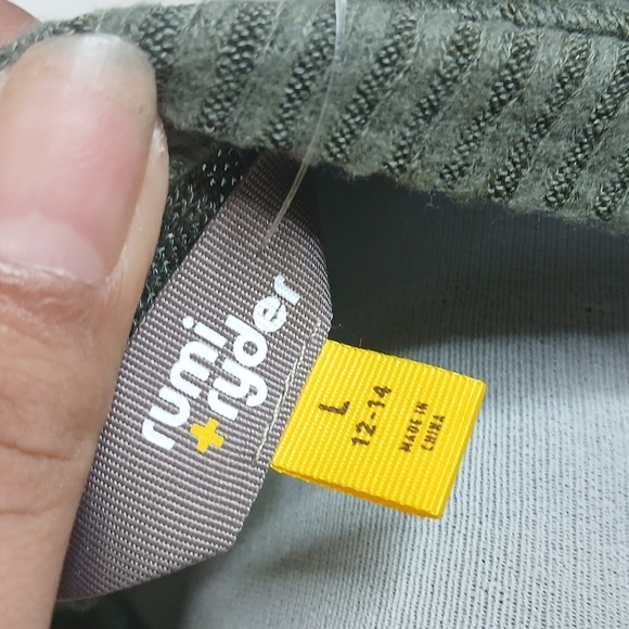 Rumi + Ryder green sweater shirt size 12-14 (small) - Picture 10 of 15